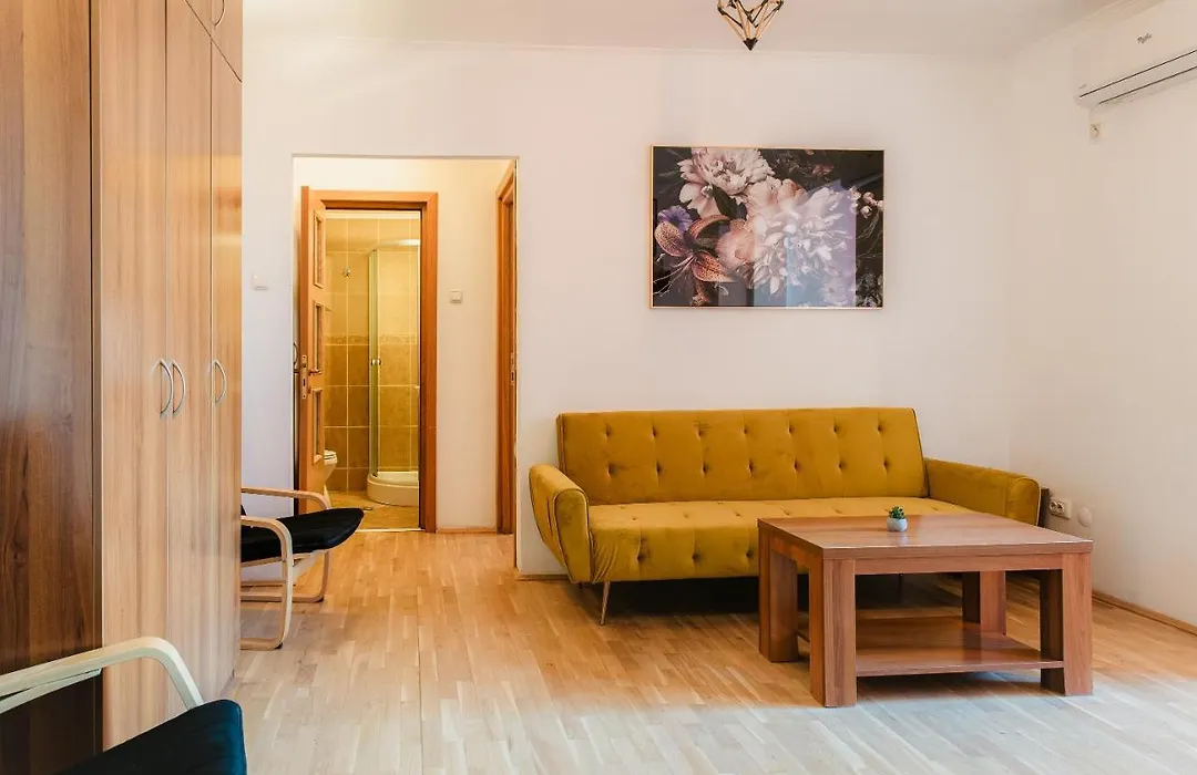Romanian Athenaeum 1Br Apartment With Amazing View-1